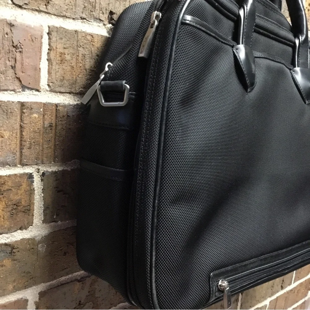 TUMI LXT  Leather  and Ballistic  16”Nylon Laptop Computer Bag Briefcase